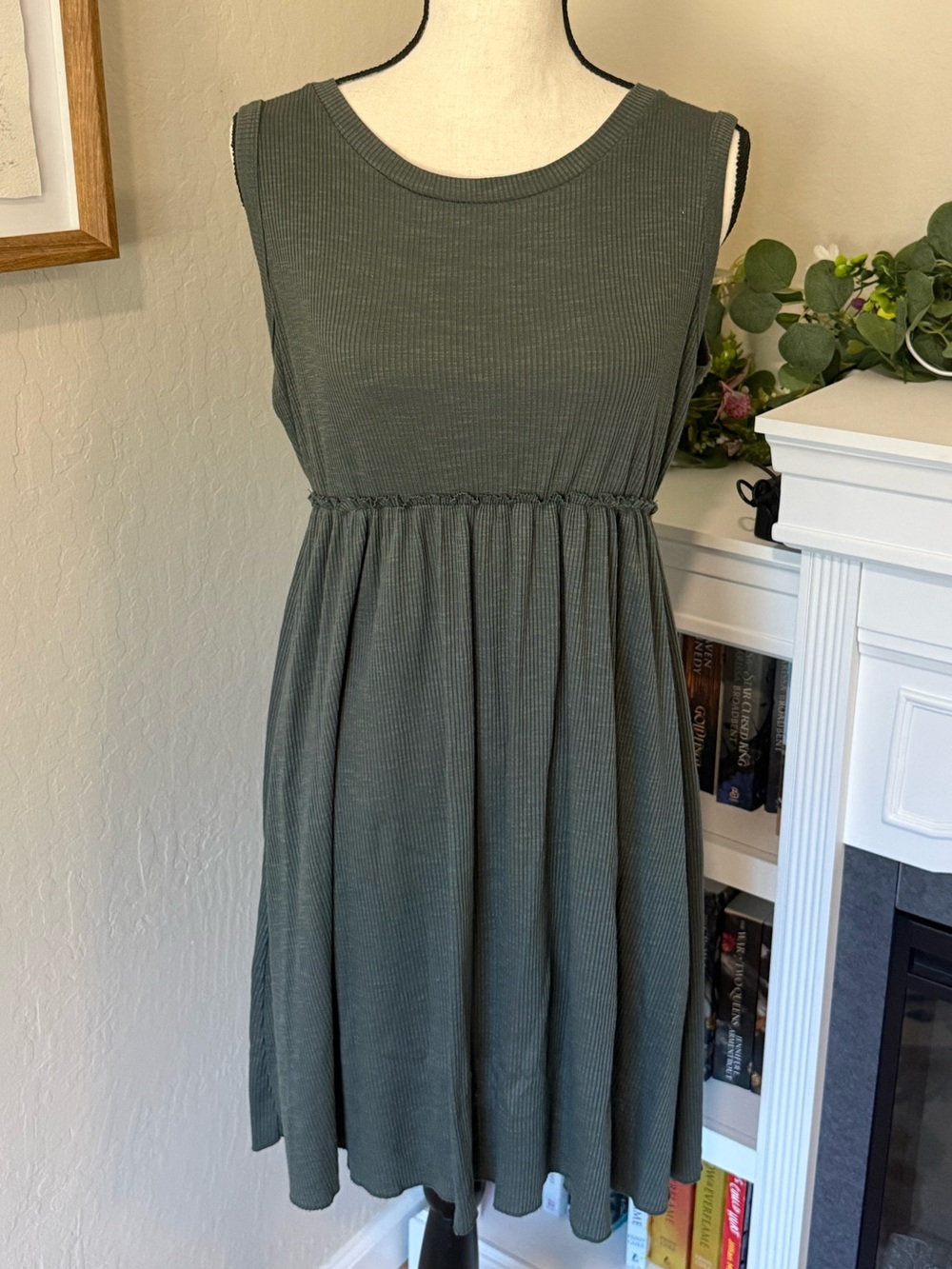 Unbranded Sleeveless Ribbed Waistline Midi Dress - Olive Green XL